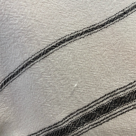 Amuse Society-Casa Blanca Top - Picture 11 of 11